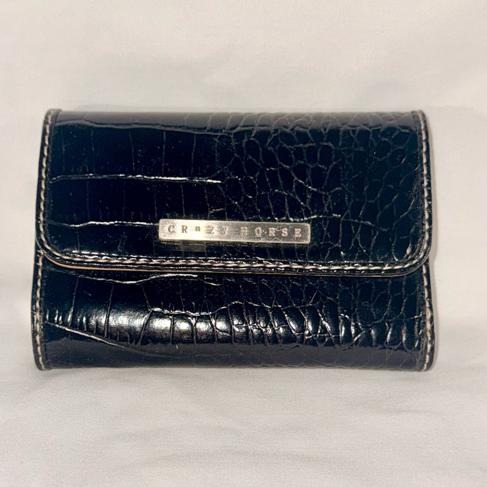 Liz Claiborne Crazy Horse Black Croc-Embossed Trifold Wallet